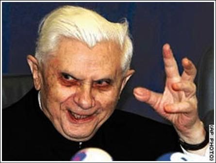 Papa Benedikt XVI. želi sve balkanske zemlje što prije vidjeti u Europskoj uniji. Ne propustite zapaziti taj blagi pogled krotkog kršćanskog pastira 
